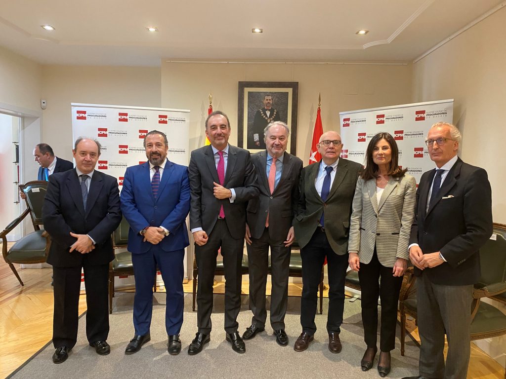 Manuel Marchena, recibe el diploma de Colegiado de Honor de los Procuradores de Madrid