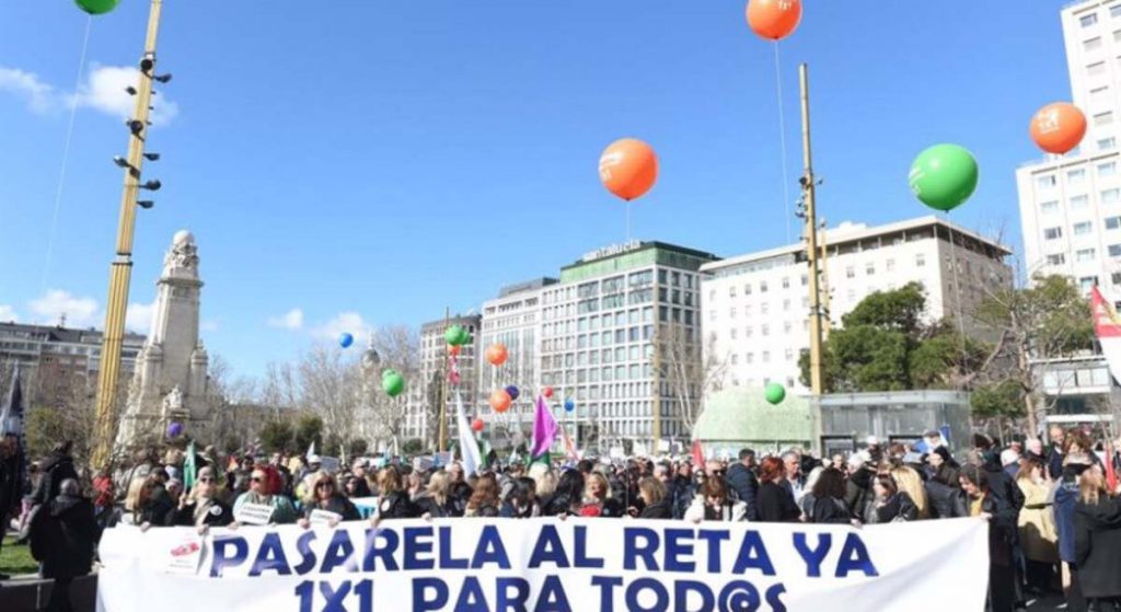 Procuradores ven escasa e injusta la ley del PSOE para entrar en la Seguridad Social