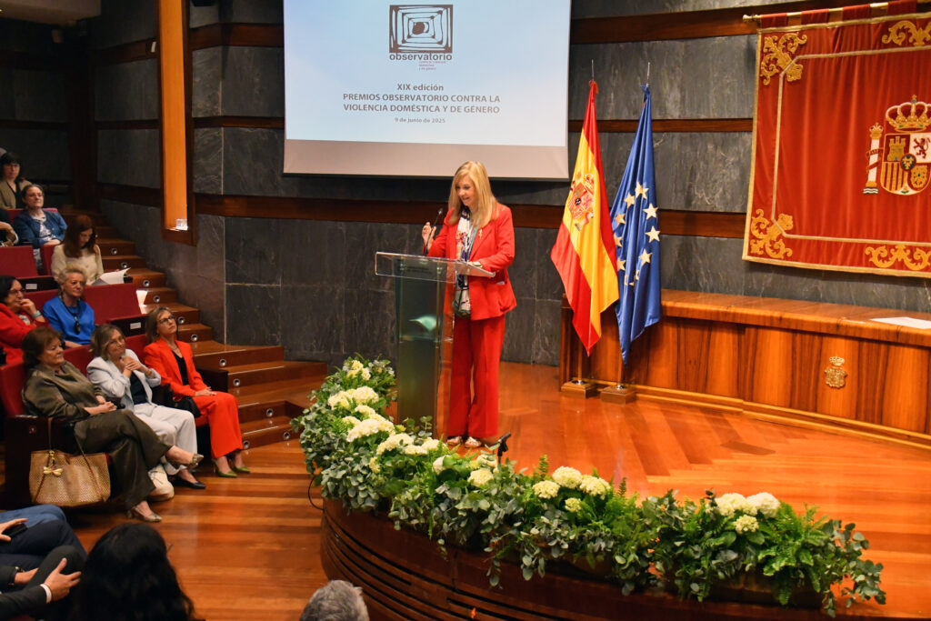 El presidente del Consejo General de Procuradores de España participa en la entrega de los XIX Premios del Observatorio contra la Violencia Doméstica y de Género