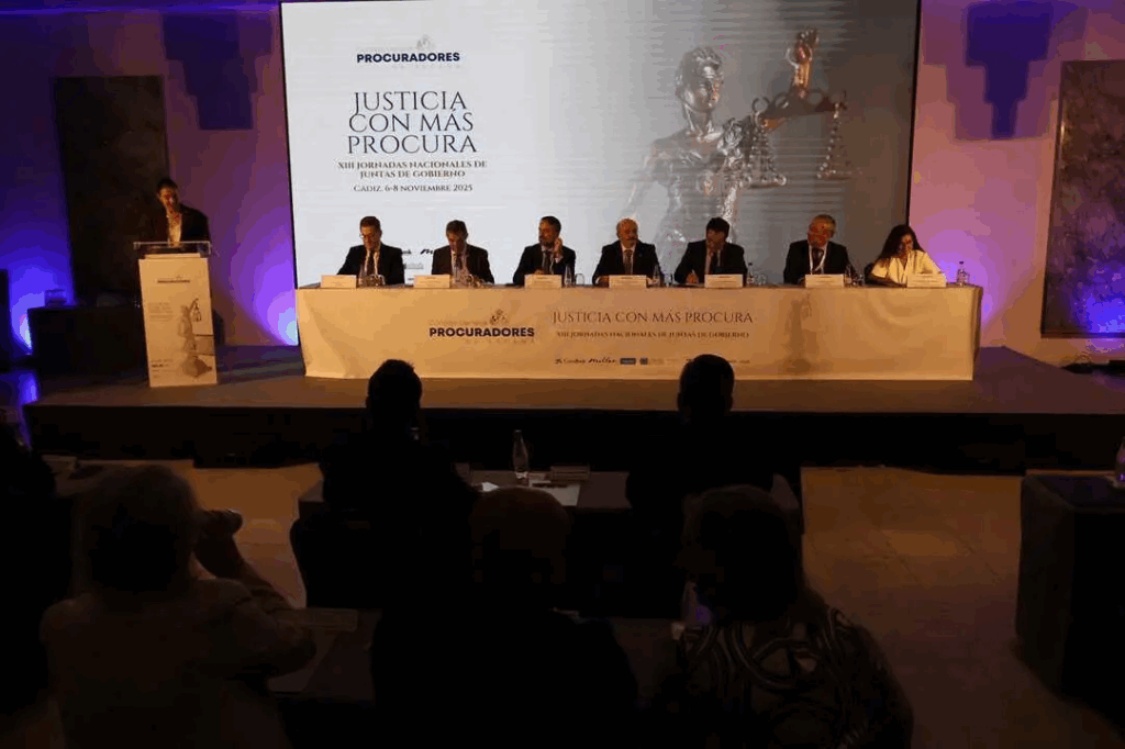XIII Jornadas Nacionales, Cádiz: La Junta de Andalucía destaca que los procuradores hacen “más cercana y humana” una Justicia en plena reforma