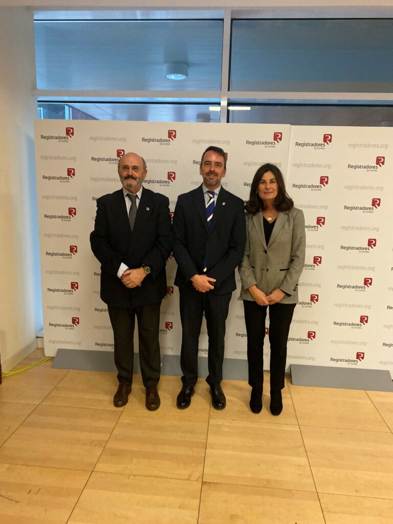 Procuradores, Ministerio de Justicia y Registradores muestran su sintonía en un acto de máximo reconocimiento