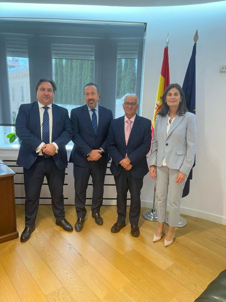 Encuentro institucional entre el Consejo General de Procuradores de España y el Consejo General de Graduados Sociales